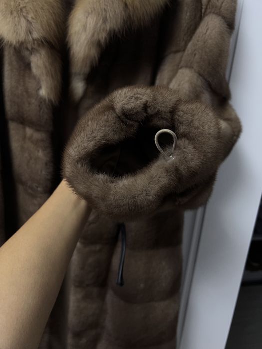 Шуба норкова с соболем