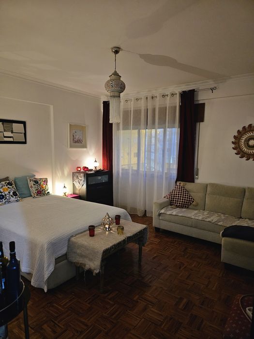 Quarto, estúdio disponível