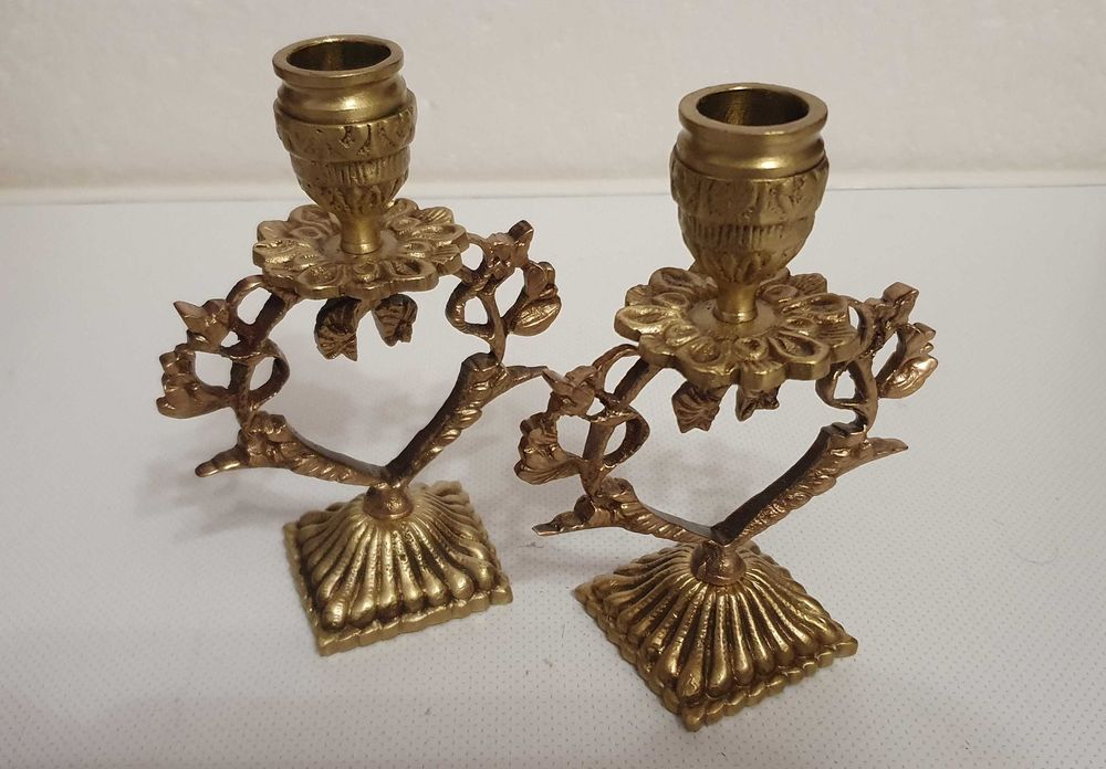 2 Belíssimos Castiçais / Candelabros, baixo relevo - anos 50