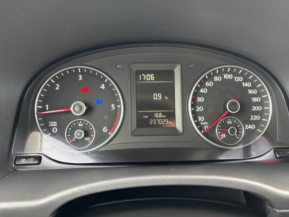 Продаж авто Volkswagen Caddy LIFE, 2014 рік, 1.6 дизель