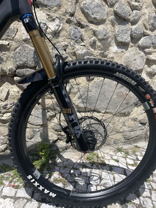 Bicicleta Convencional Enduro UNNO Burn Factory S1 (1,65 / 1,75m)