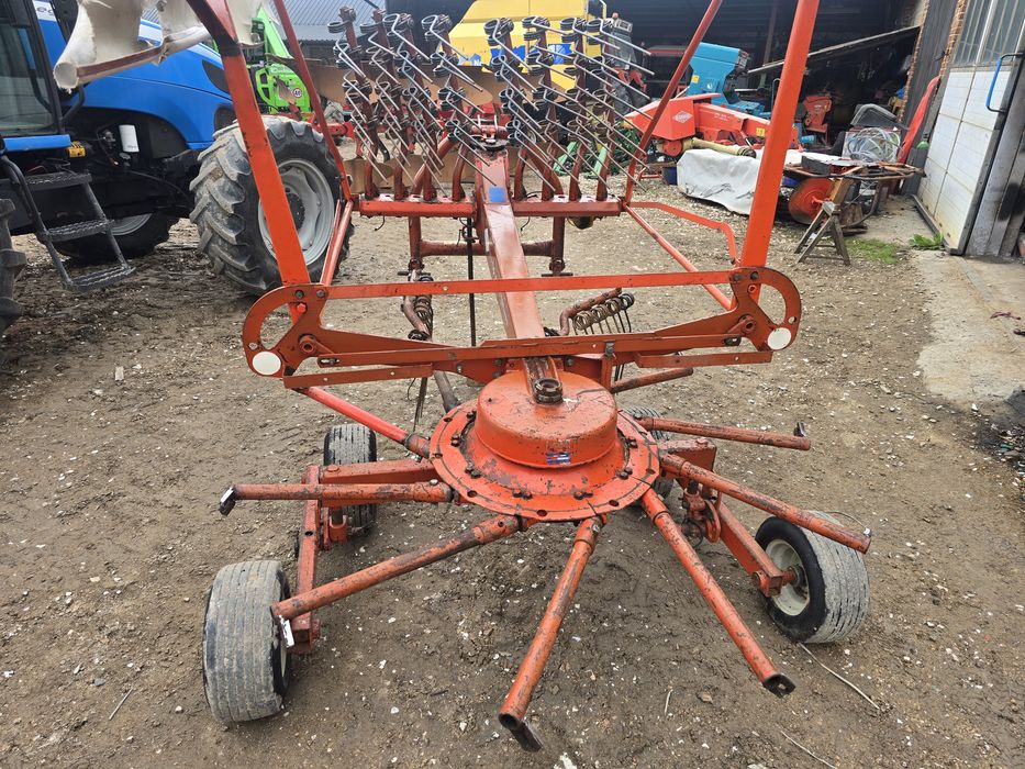 Zgrabiarka Kuhn GA 4101 GM tandem