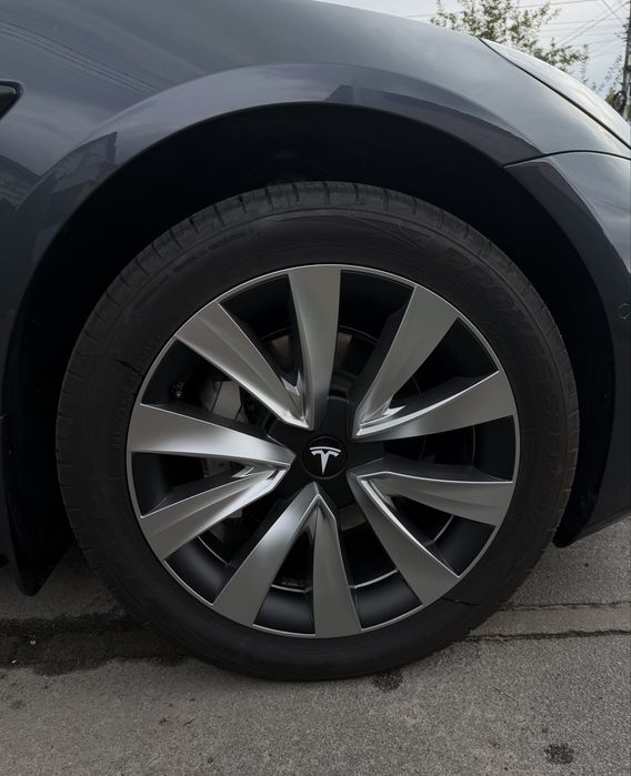 Ковпаки на диски Тесла 3 / Tesla model 3 r18 (срібні)