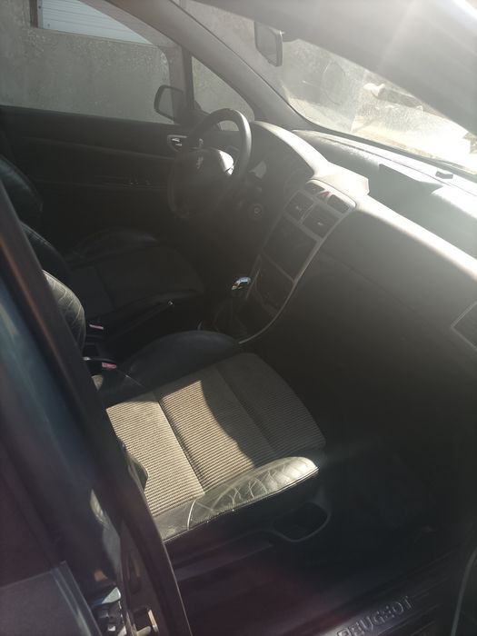 Peugeot 307 SW – 7 Lugares foto 2