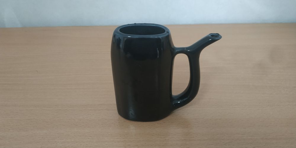 Поильник для минеральной воды (бюветница)