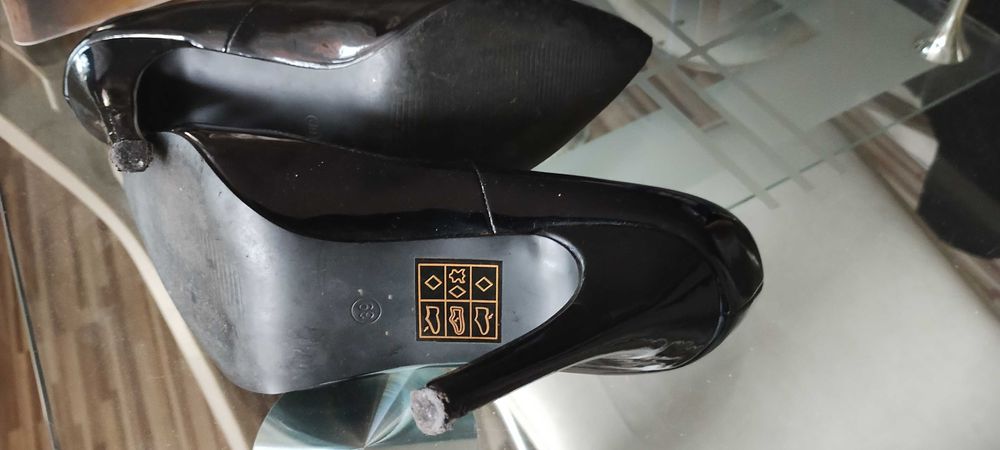 Czółenka damskie Goodin Vera Pelle – rozmiar 39