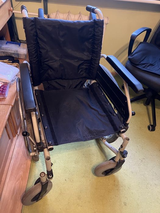 Schodołaz kroczący Scalamobil S30 IQ + wózek inwalidzki