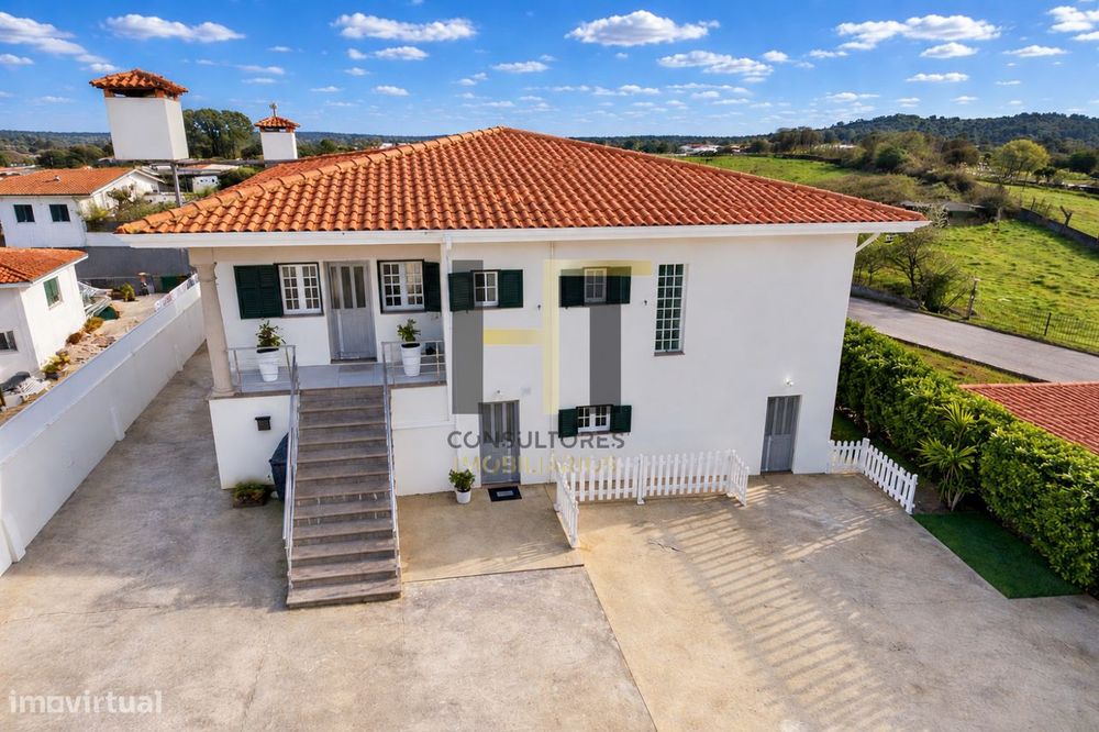 Moradia T3 Isolada de 4 Frentes | Suíte | Jardim | Alvarelhos