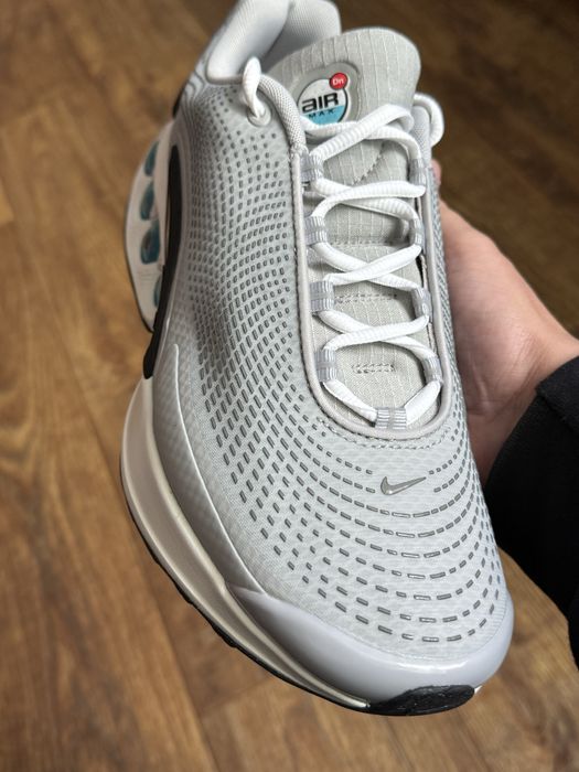 Оригінал Nike Air Max DN NIKE /26,5см,27см/