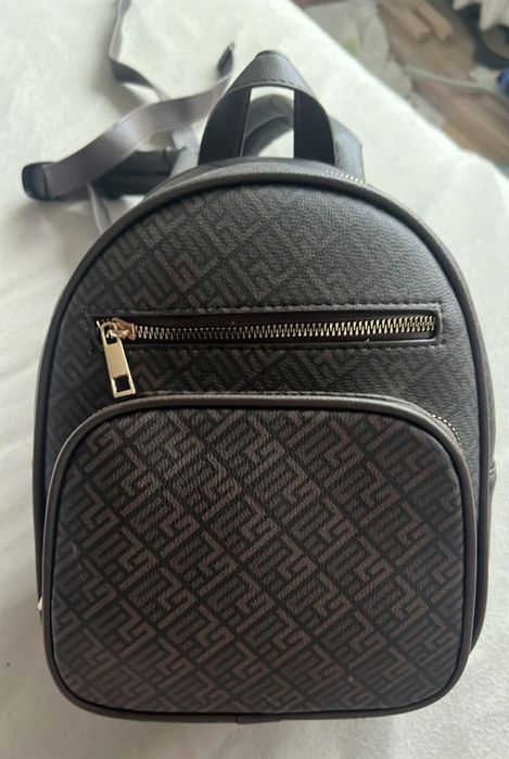 Рюкзак зі штучної шкіри