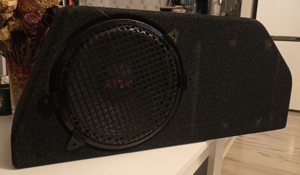 Subwoofer samochodowy Opel Astra 3