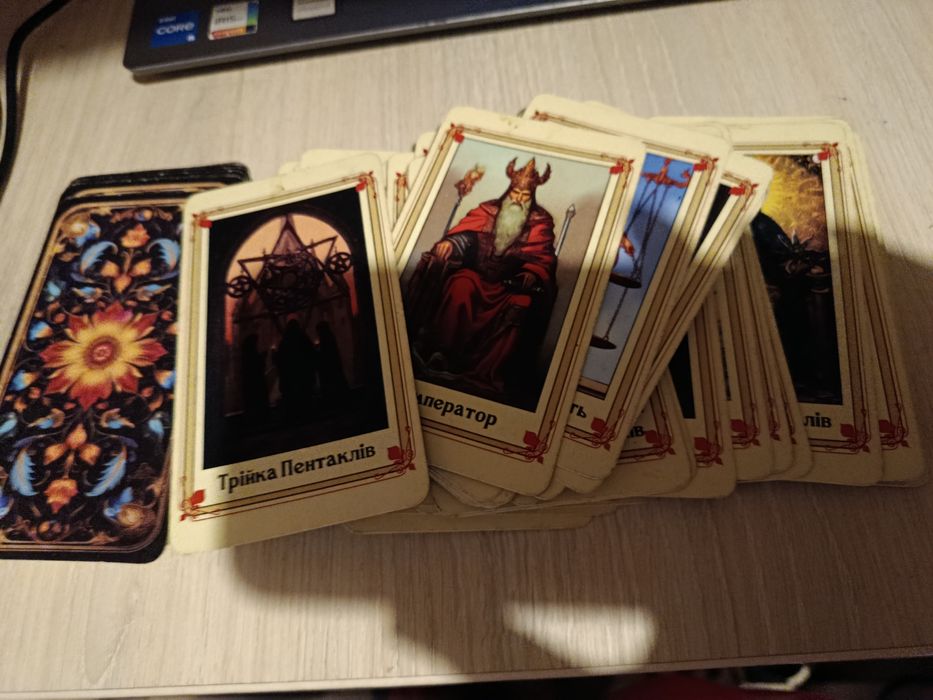 "Таро Колесо Року" (Wheel of the Year Tarot).