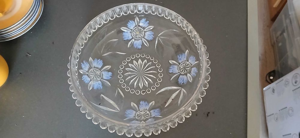 Taça em vidro pintado