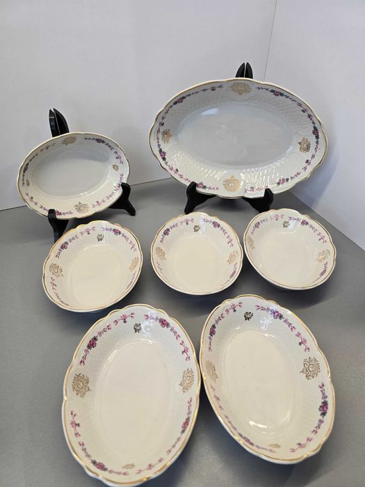 Stara Porcelana lata 60-te zestaw salaterek Korosten 6 plus 1.