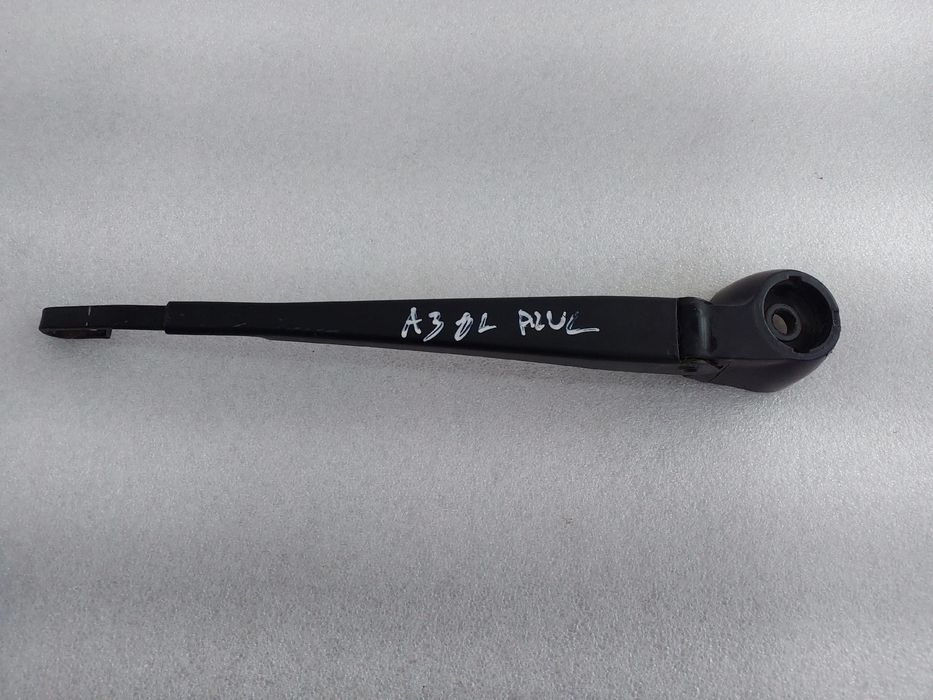 Haste / braço de escova limpa vidros trás AUDI A3 (8L1)