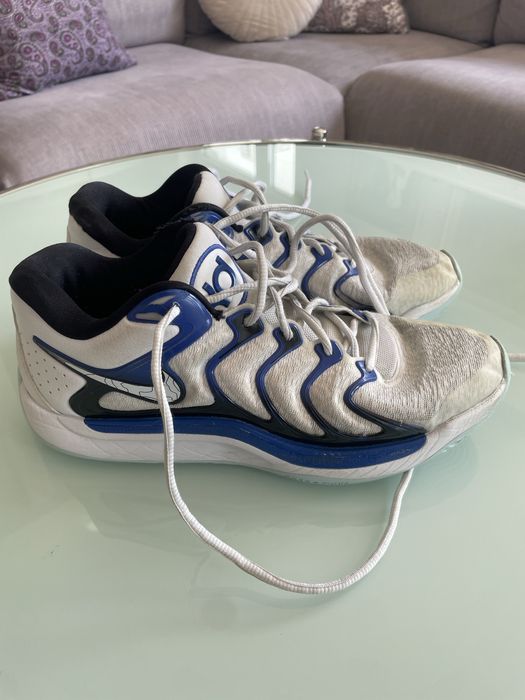 Buty do Koszykowki KD 17 biale