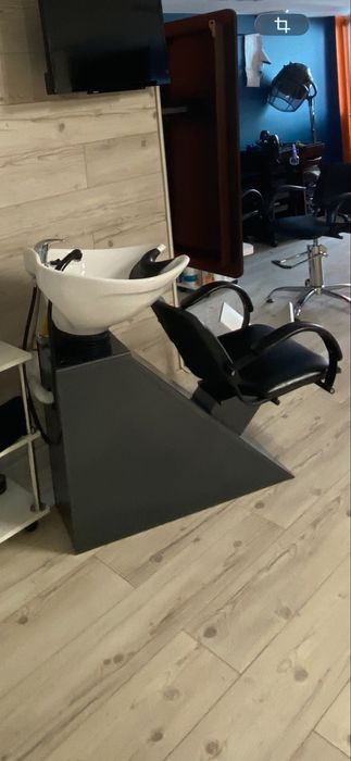 Перукарська мийка. Крісло педікюрне гідравлічне, тележка