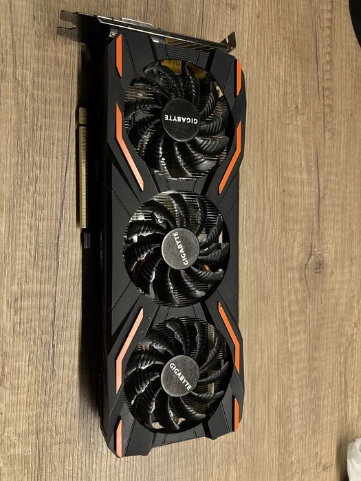Игровая видеокарта Gigabyte 1080 windforce 8 gb