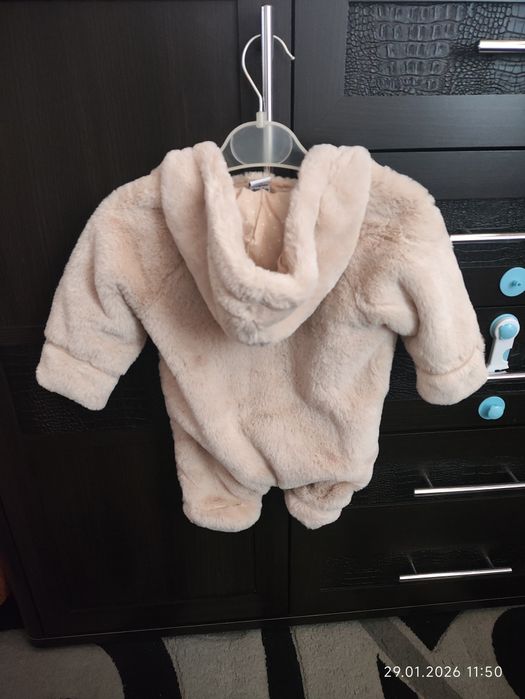 Продам дитячі шубки- комбінезони