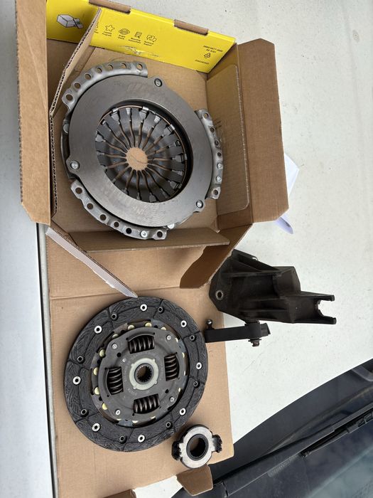 Сщеплення LUK  и коробка  MINi cooper R50. 1.6