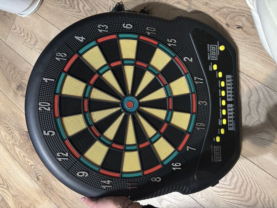 Elektroniczna tarcza do gry w rzutki