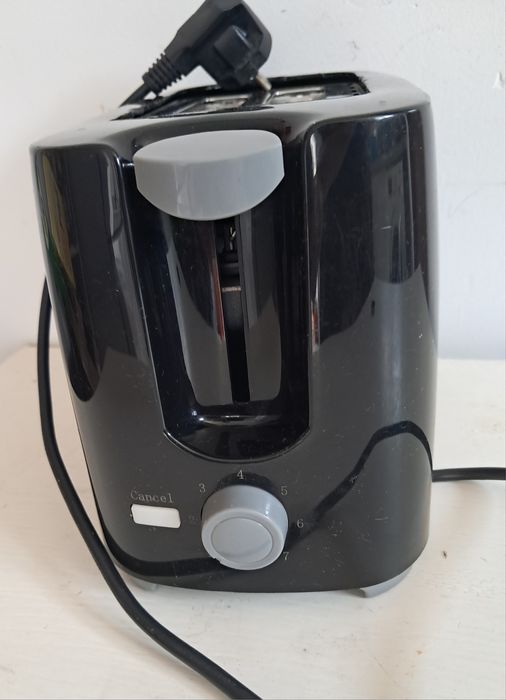 Vendo tostadeira elétrica