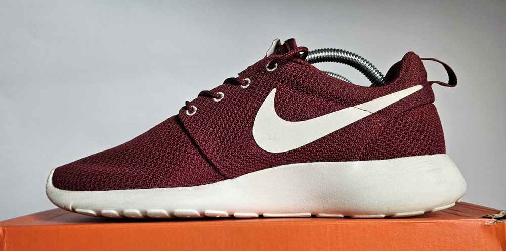 Nike Roshe Run Team Red 2013 8.5US/42EUR