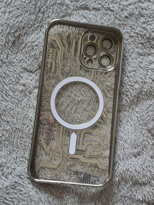 чохол на iPhone 13 pro max