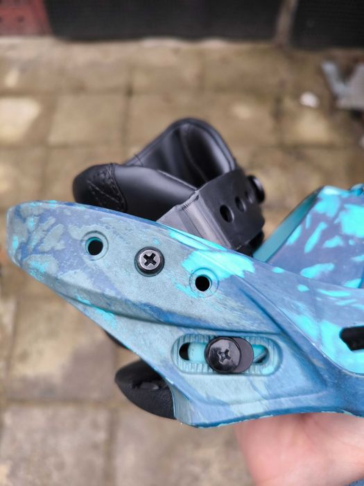 Wiązania snowboardowe Burtom Mission M EST