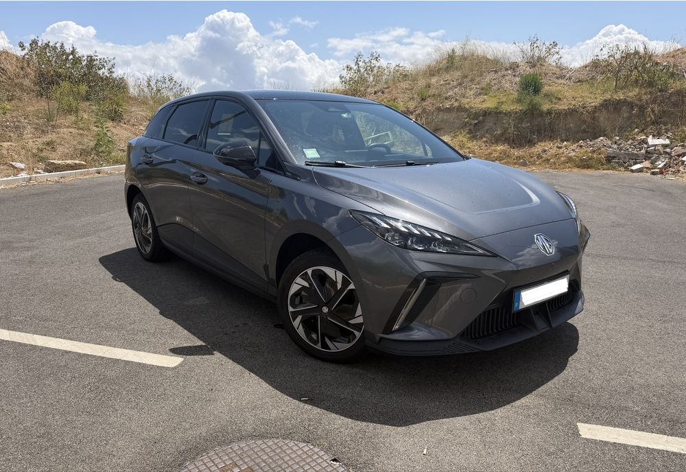 MG4 Luxury 64Kwh 2023