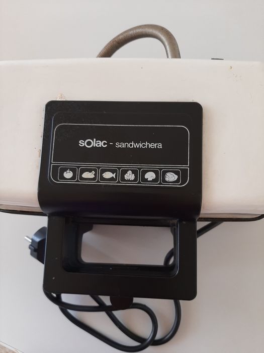Sanduichera electrónica  SOLAC