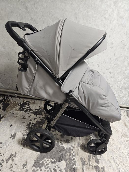 Продам коляску CARRELLO Bravo
