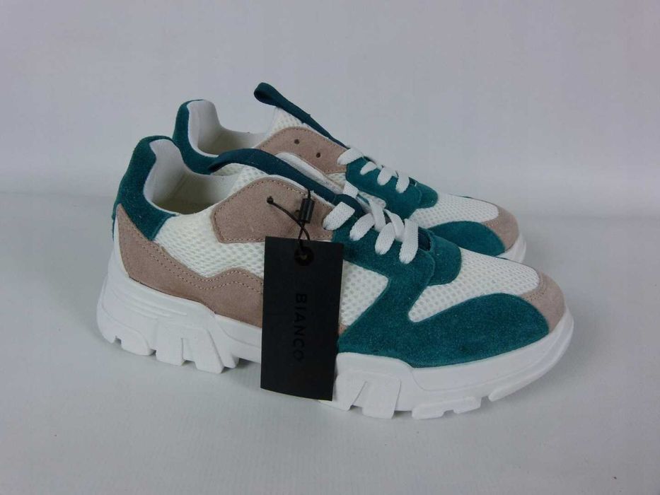 Bianco sportowe sneakersy skóra tkanina z metką 40 25,5 cm
