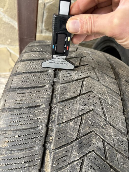 295/35/21 пара ,зима ,китай .