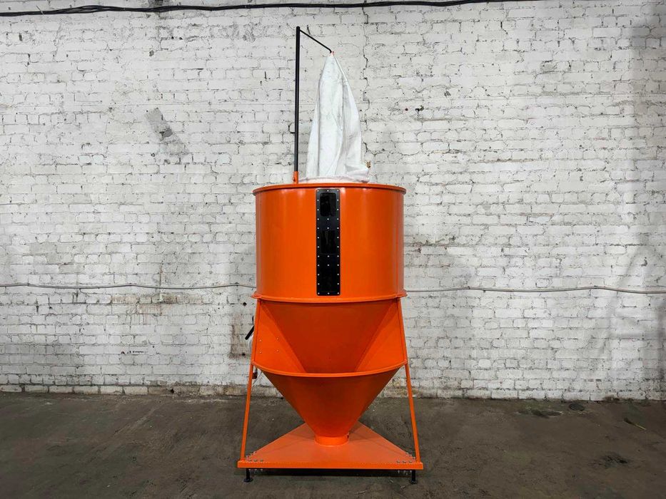 Кормосмеситель ,Кормозмішувач КС 450