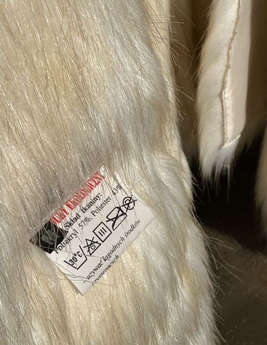 beżowy KOŻUSZEK eko skóra FUTERKO