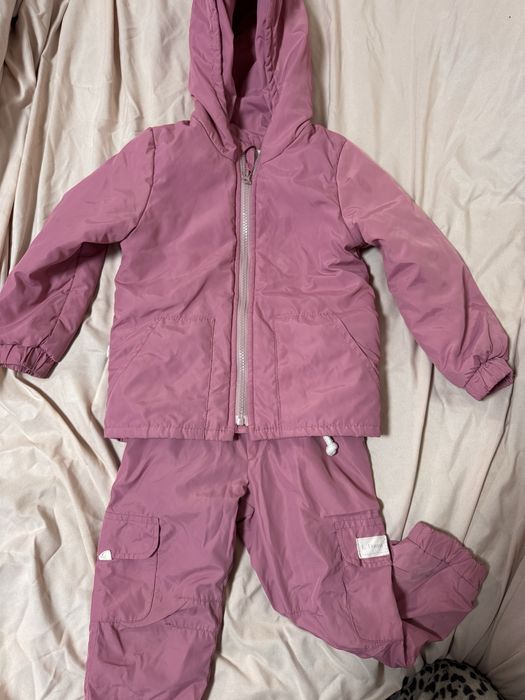 Комтюм на дівчинку куртка весняна 92