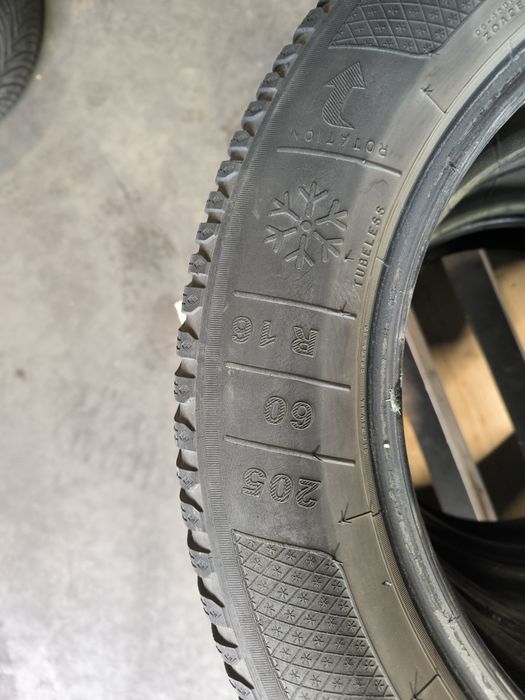 Sprzedam Opony zimowe 16 kleber 205/60