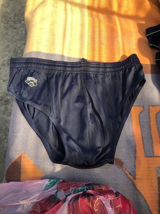 Продам новые плавки плавательные