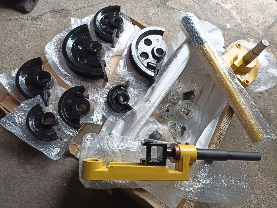 Máquina de curvar tubo