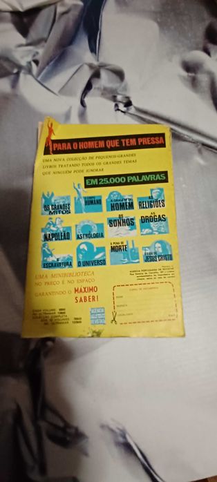 Livro _Xerifes Cobardes_ de M.L. Estefanía