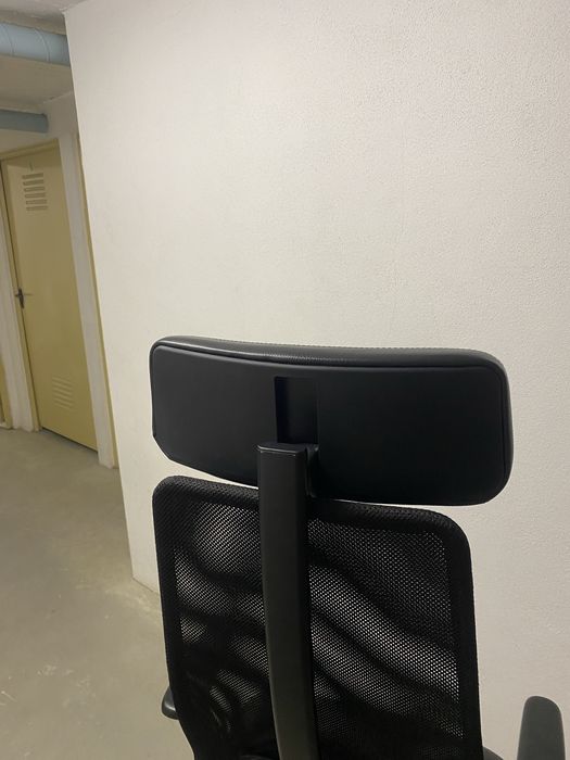 Cadeira escritorio de pele IKEA