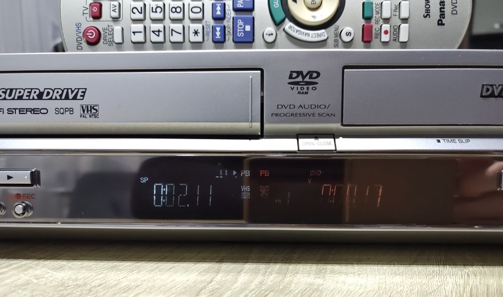 Panasonic DMR-E75V #Nagrywarka DVD VHS #S-VHS #6HD #Super Drive #SQPB