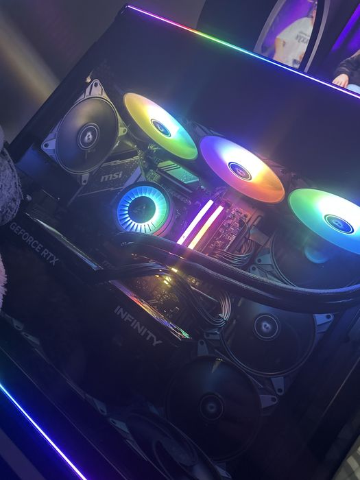 Продаю ігровий ПК Ryzen 7 9800X3D