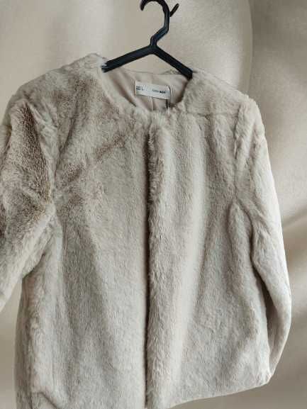 Casaco branco off-white  - pelo