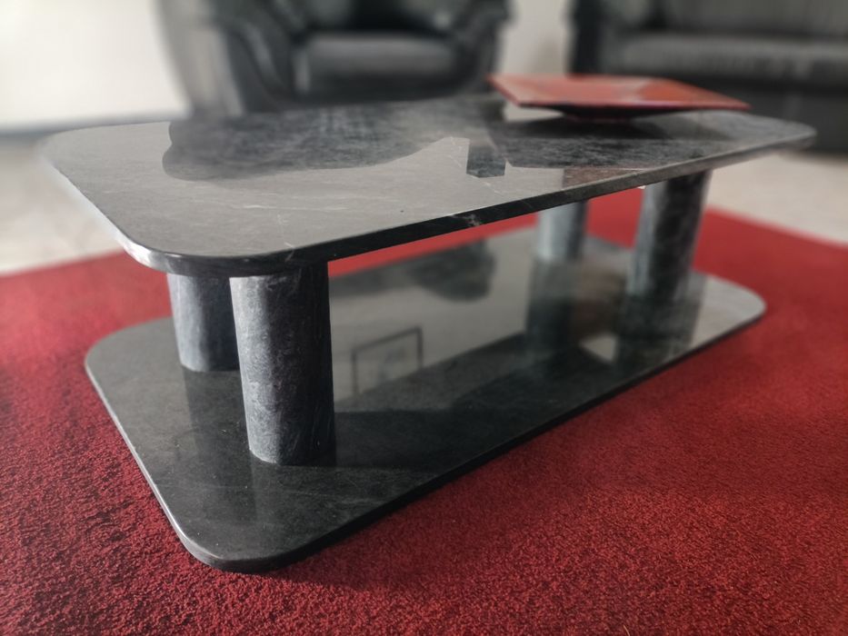 Mesa em Mármore Massisa modelo Único ! COMO NOVA