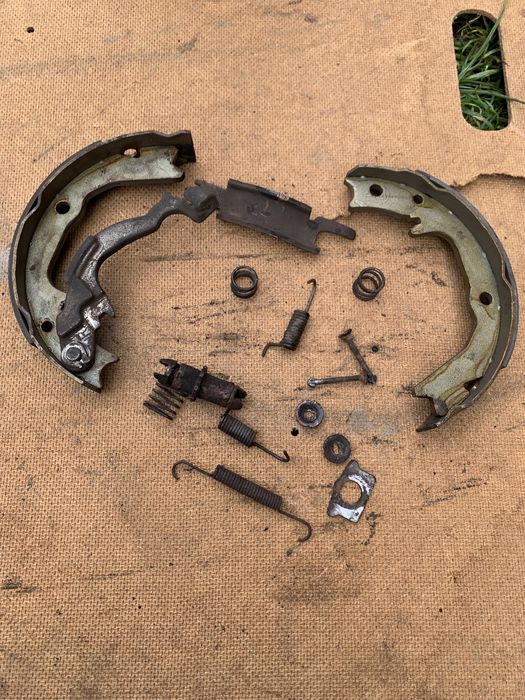 Тормозні диски супорт лансер 9