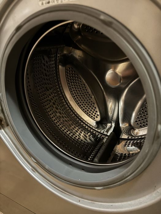 Пральна машинка LG