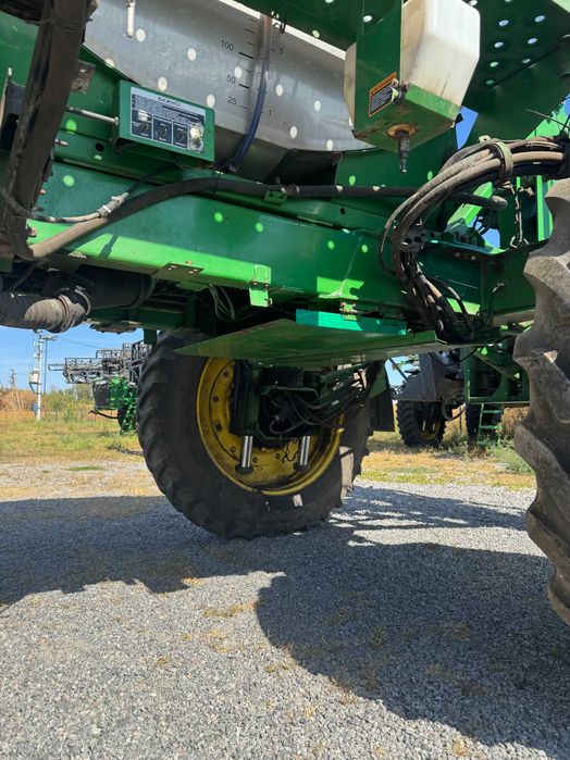 самохідний обприскувач John deere 4930
