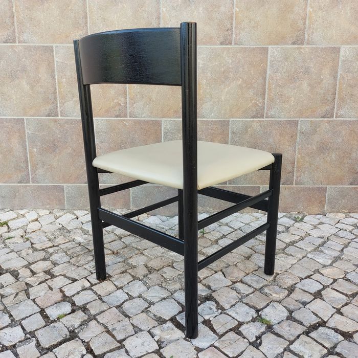 Vintage table and chairs